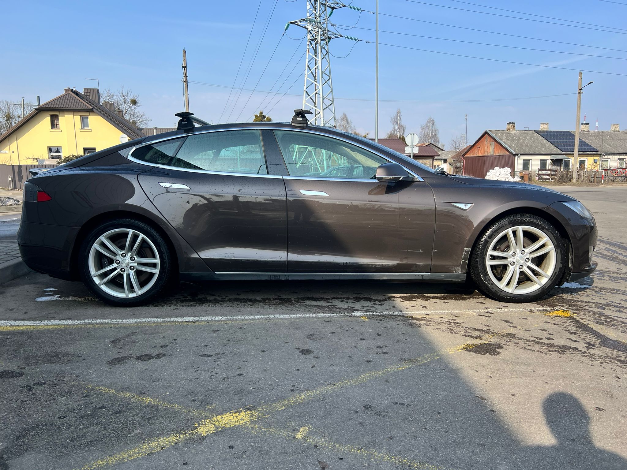 
								Model S P85 full									