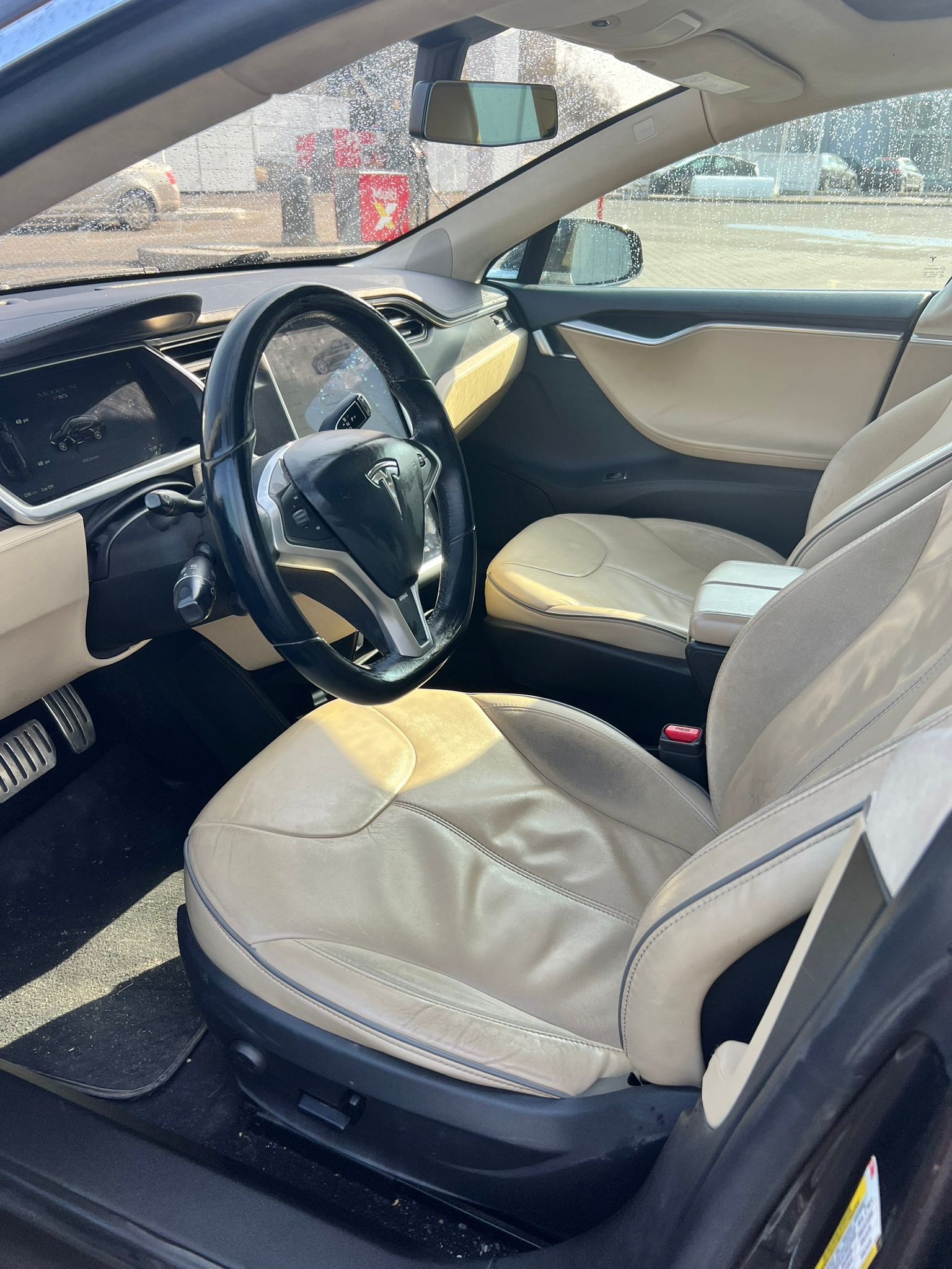 
								Model S P85 full									