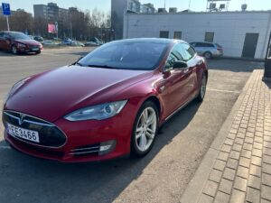 Model S P85 2013