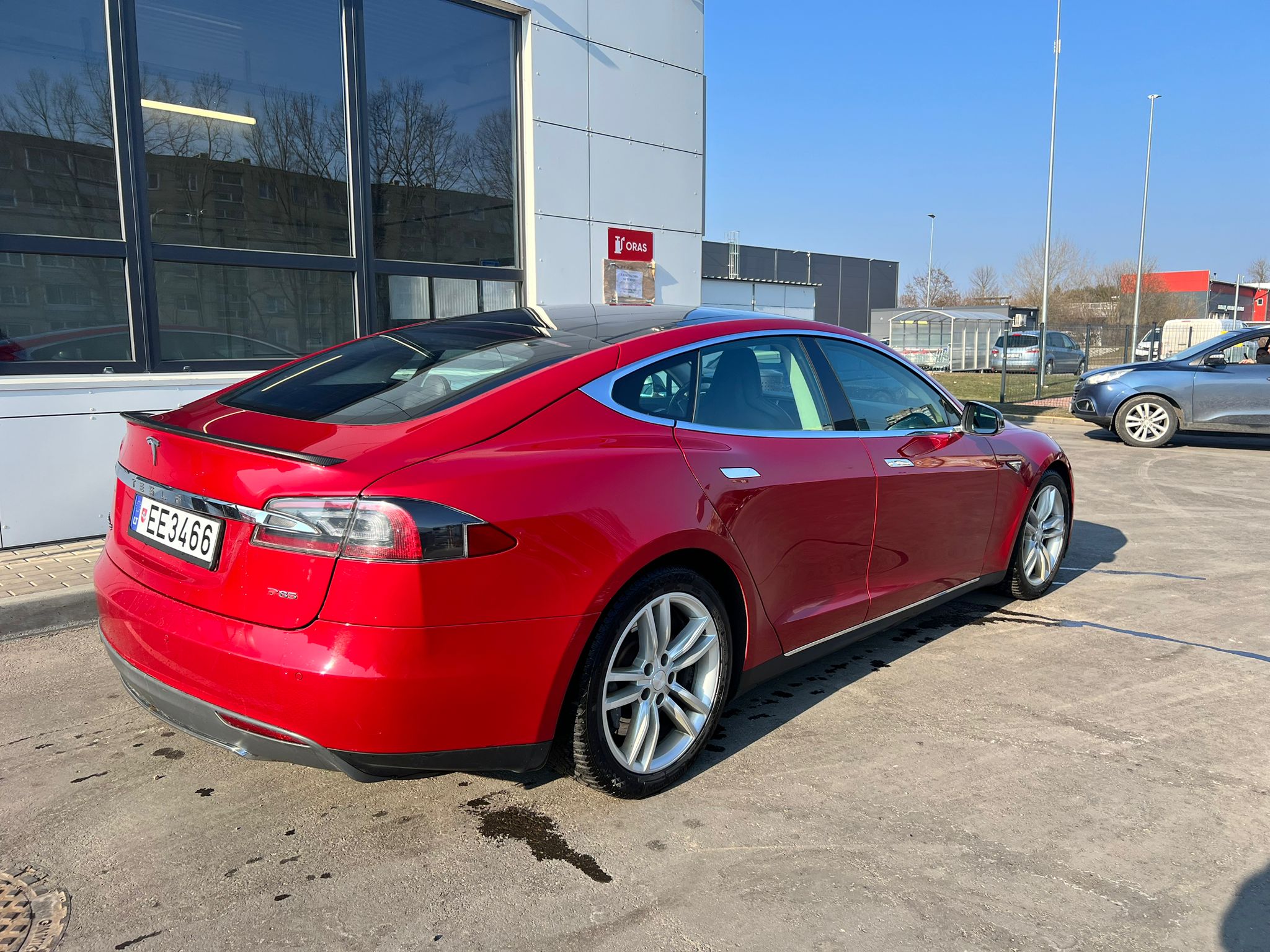 
								Model S P85 2013 full									