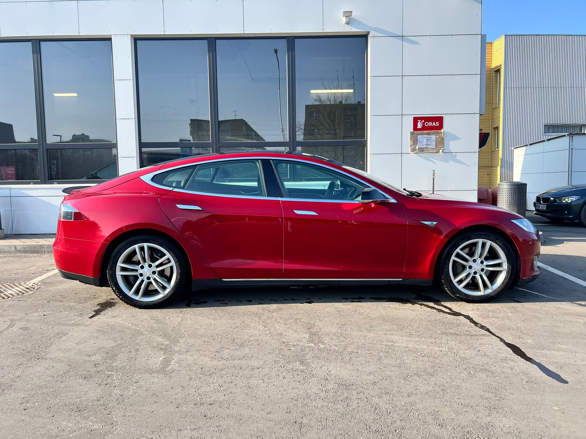 
								Model S P85 2013 full									