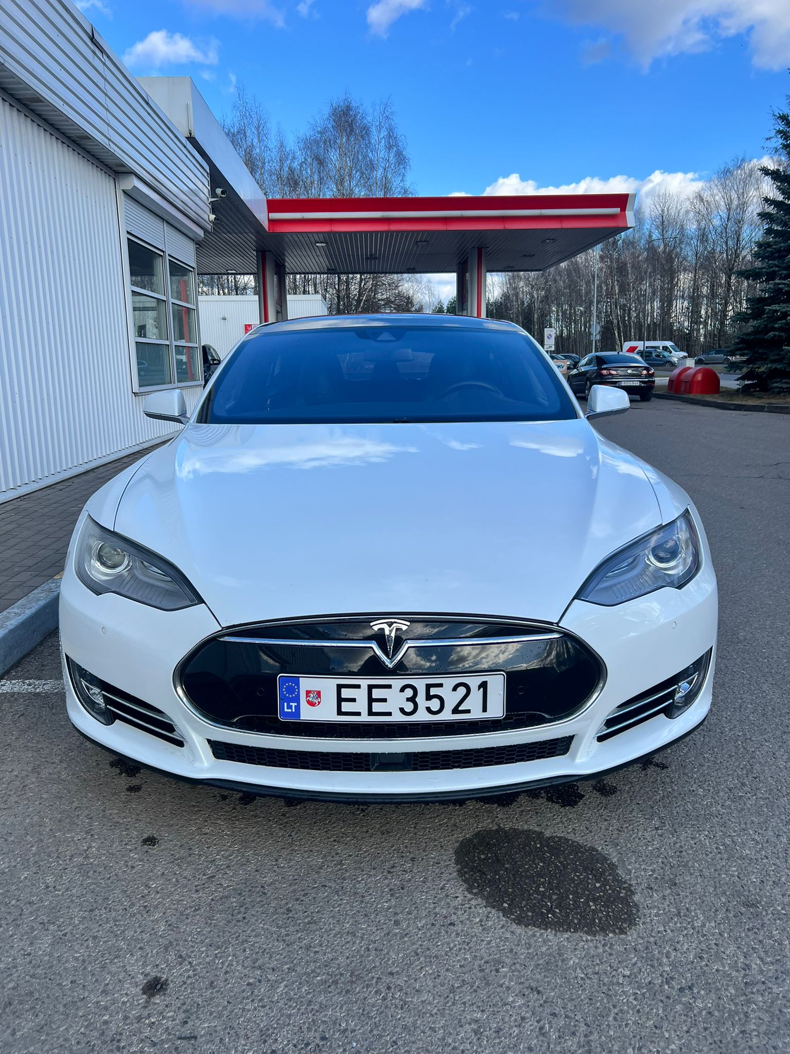 
								S 90D white full									