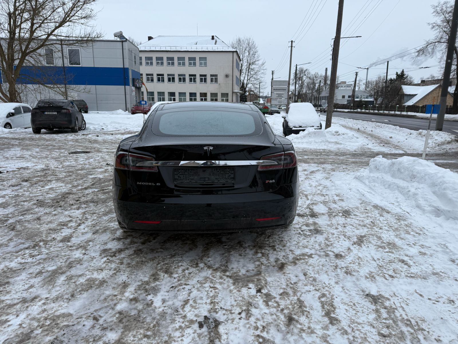 
								Model S P85 black/white full									