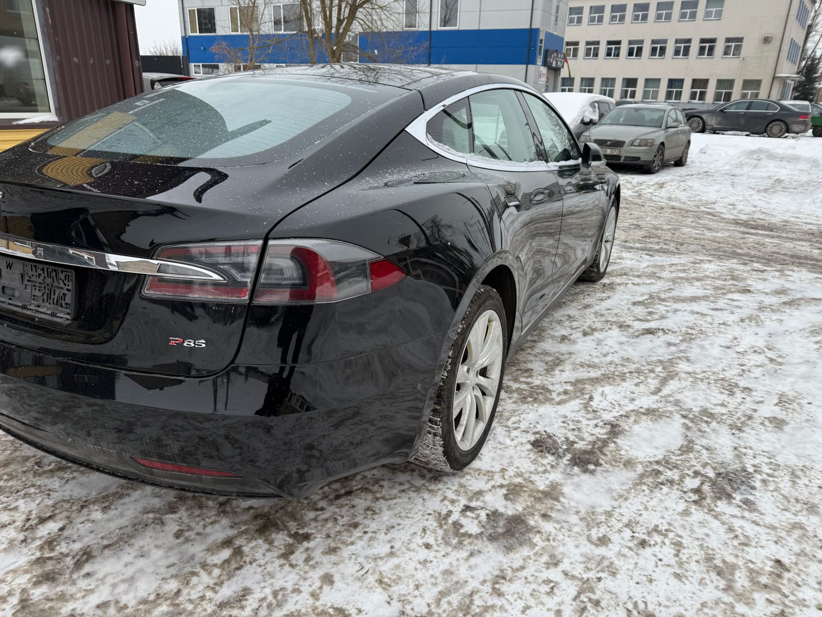 
								Model S P85 black/white full									