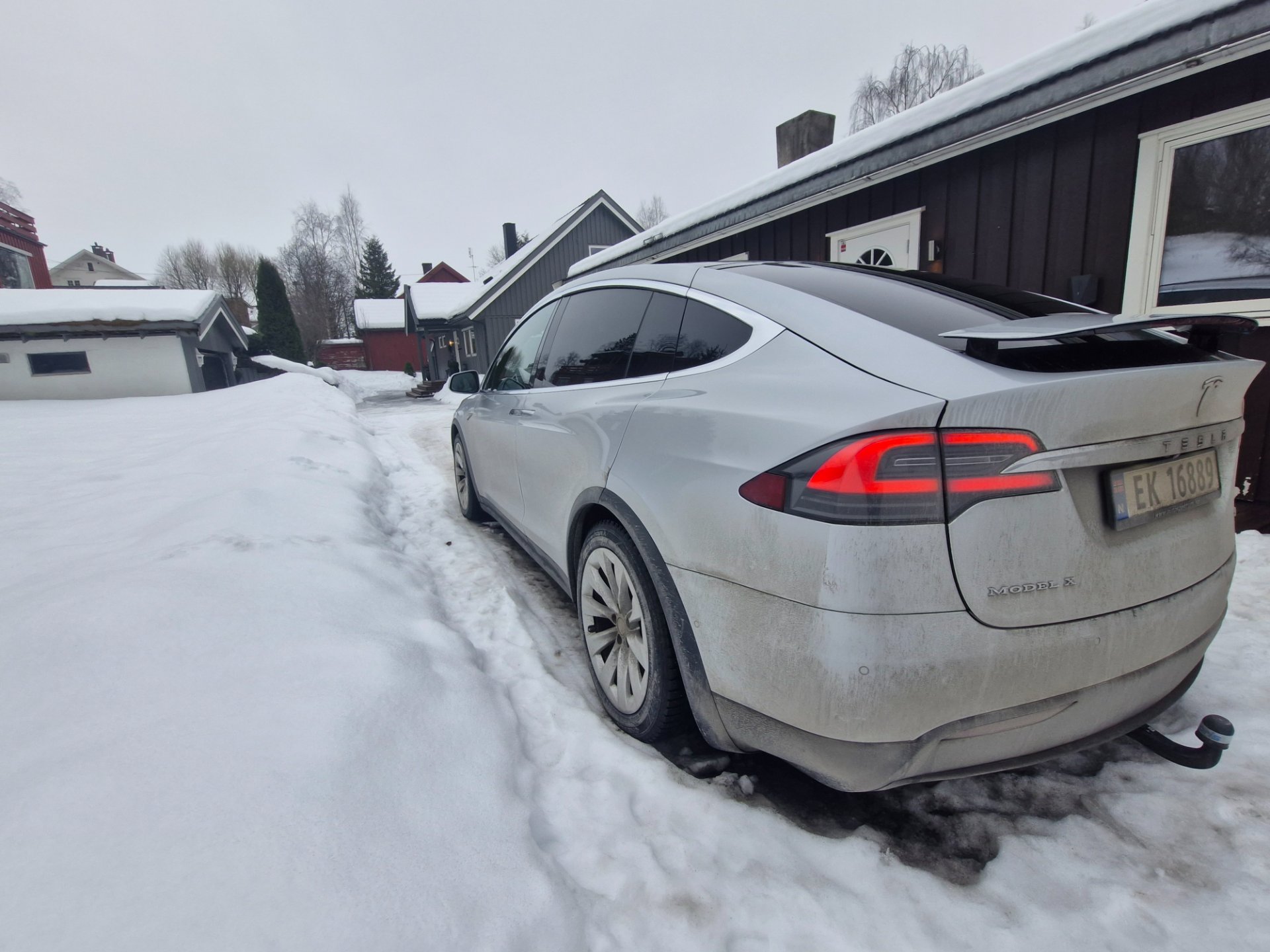 
								Model X 75D silver full									